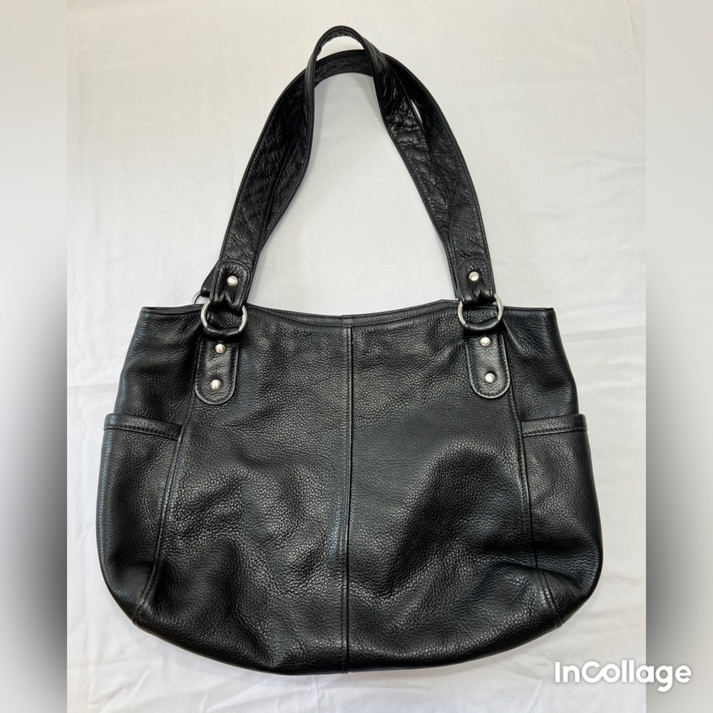 Libaire black leather purse